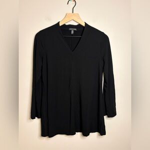 Women’s Eileen Fisher long sleeve vneck top size S